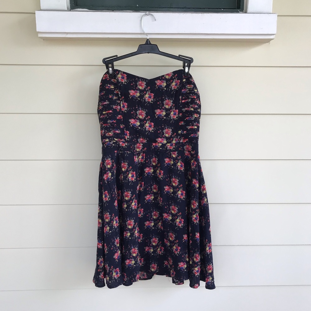 Urban outfitters Luca couture navy strapless dress